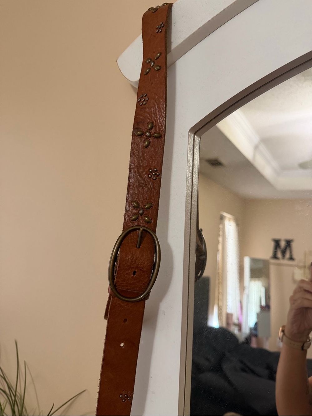 American Eagle Outfitters Brown Leather Studded Belt